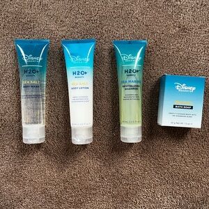 Disney H2O beauty Sea Salt Bath Set - Blue, White, Green 4 pc